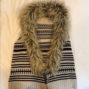 BB DAKOTA faux fur vest